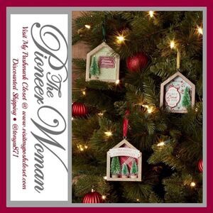 2021 🦋 New Pioneer Woman House Shadowbox 3-Piece Ornament Bundle